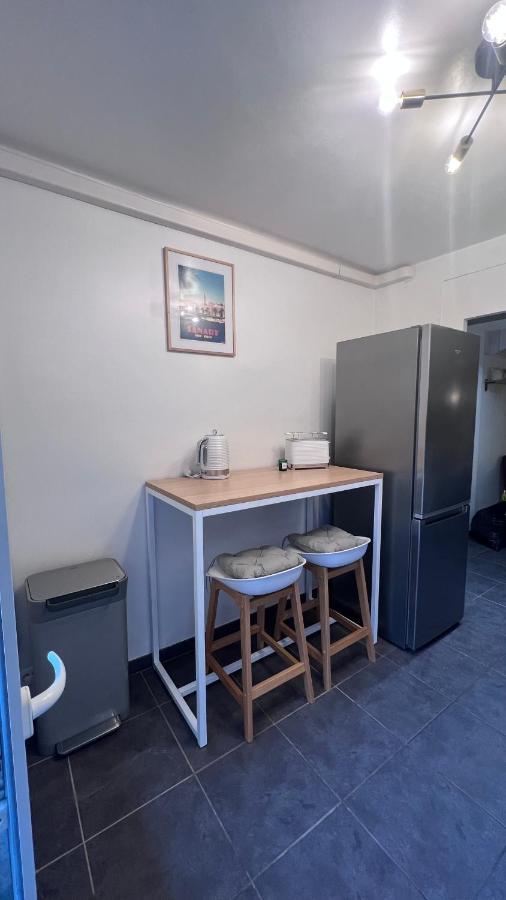 Joli T2 Proche Plage Et Parking Prive Bandol Exterior foto